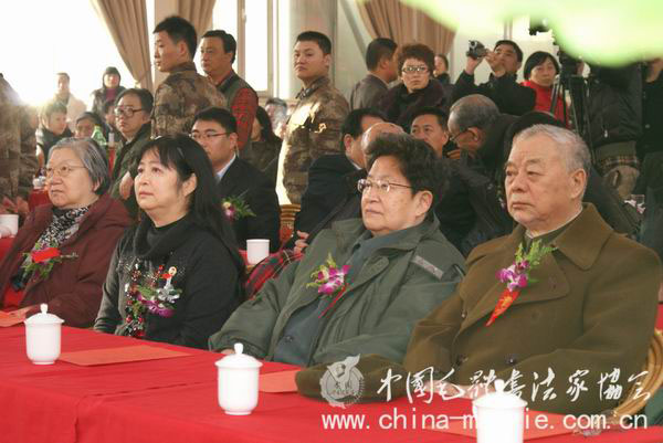 毛泽东女婿王景清、女儿李讷、侄女毛小青、儿媳刘思齐