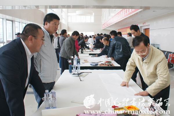 中国毛体书法家协会兴和红色书画创作基地笔会现场