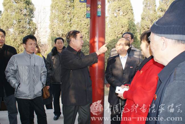 中国毛体书法家协会会长景学勤将军讲述工业“以钢为纲”的来历